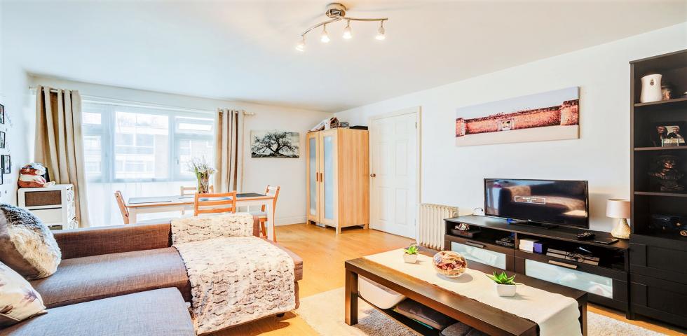 			Studio Apartment, 1 bath, 1 reception Apartment			 Claybury, BUSHEY